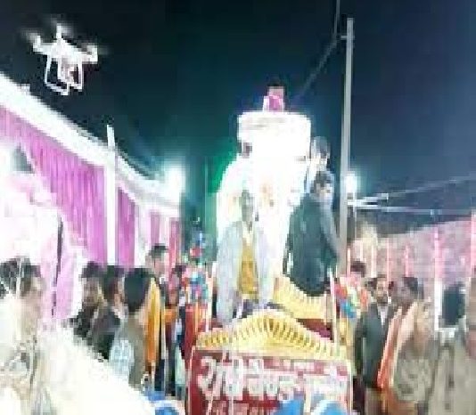यूपी पुलिस की सुरक्षा में निकली दलित बेटी की बारात, शादी में बुलेट देने पर दबंगों ने दी धमकी