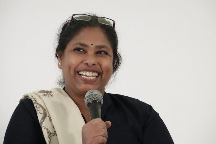 बेबी हलदरः हिंसा की बंदिशों को तोड़, घरेलू कामगार से लेकर लेखिका बनने तक का सफर