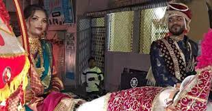 हाथ में तलवार, सिर पर साफा... 'झांसी की रानी' बनकर घोड़ी से निकली दलित दुल्हन तो देखता रह गया शहर