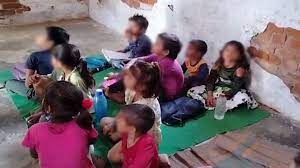 शिक्षा के मंदिर में दलित छात्रों से भेदभाव: स्टूडेंट्स बोले- टीचर नहीं लेते क्लास, पीने के पानी की भी नहीं है कोई व्यवस्था