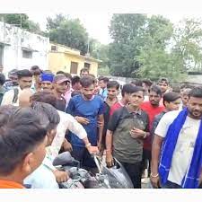 स्कूल में शिक्षक द्वारा दलित छात्र को पीटने का मामला : भीमआर्मी ने फिर से घेरा अजाक थाना,आरोपी शिक्षक के खिलाफ एफआईआर की मांग