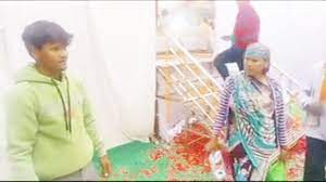 CM शिवराज की सभा में आवेदन लेकर पहुंची दलित महिला ने खुद पर डाला केरोसिन, जमीन विवाद का मामला