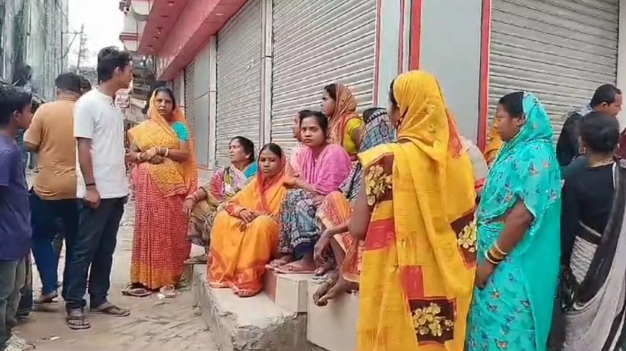 शर्मनाक! दलित ने थाने से भरा पानी, पुलिसकर्मियों ने पीटा और कर दिया बंद