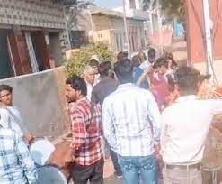 दबंगों ने रोकी दलित युवक की घुड़चढ़ी, पुलिस के पहुंचने पर पूरी हुई रस्म