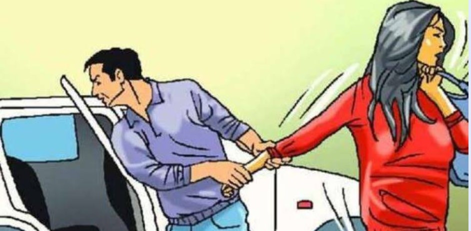 Barabanki News: पति और मां के साथ दवा लेने जा रही दलित युवती का कार सवार तीन लोगों ने किया अपहरण, वकील समेत 03 पर केस दर्ज