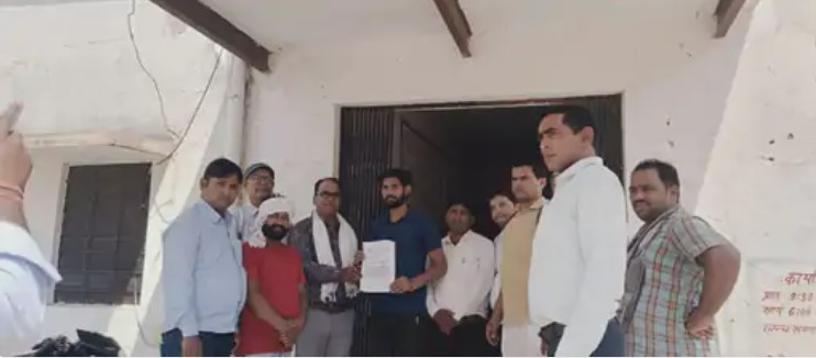 दलित युवक पर हमले के आरोपियों की गिरफ्तारी की मांग, डॉ. अंबेडकर जन जागृति संस्था ने ज्ञापन दिया