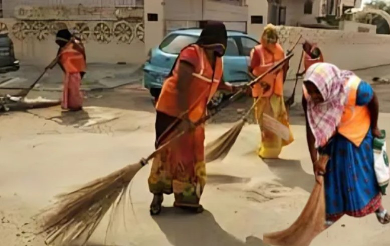 24797 सफाई कर्मियों की भर्ती की लॉटरी में अभी लगेगा समय, डी ओआईटी से तैयार नहीं हुआ पोर्टल