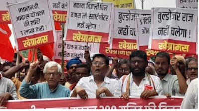 Home बिहार बुल्डोजर राज के खिलाफ दलित-गरीबों का जन सैलाब उमड़ा पटना की सड़कों पर