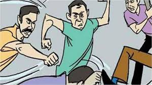 दलित पर दबंगों का कहर: दलित पर चाकू से हमला, बचाने आए भाई को पीटा, पुलिस पर भी तहरीर बदलवाने का आरोप