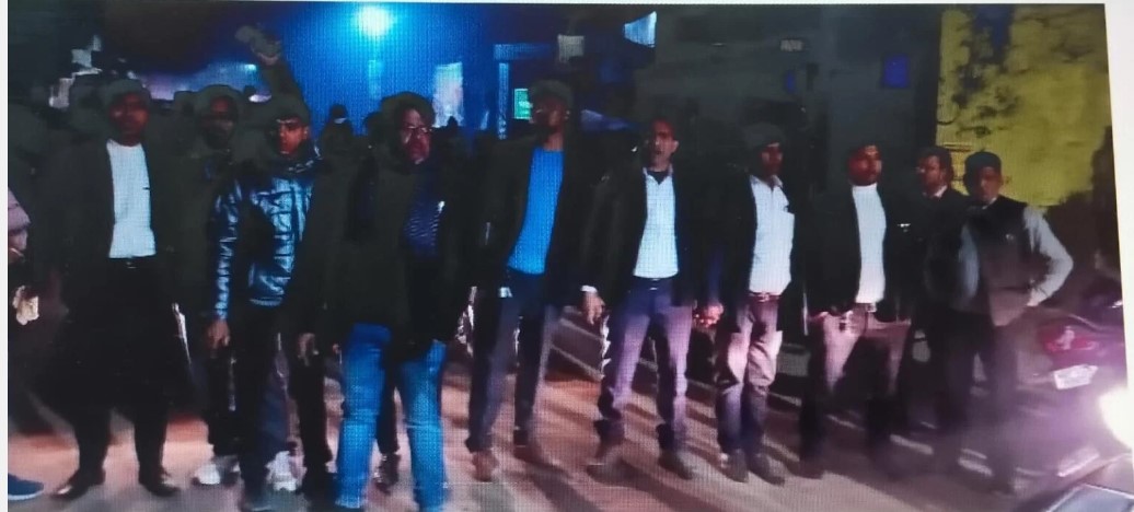 Bulandshar news- दलित अधिवक्ता को थर्ड डिग्री देने और जातिसूचक शब्दों का प्रयोग करने पर