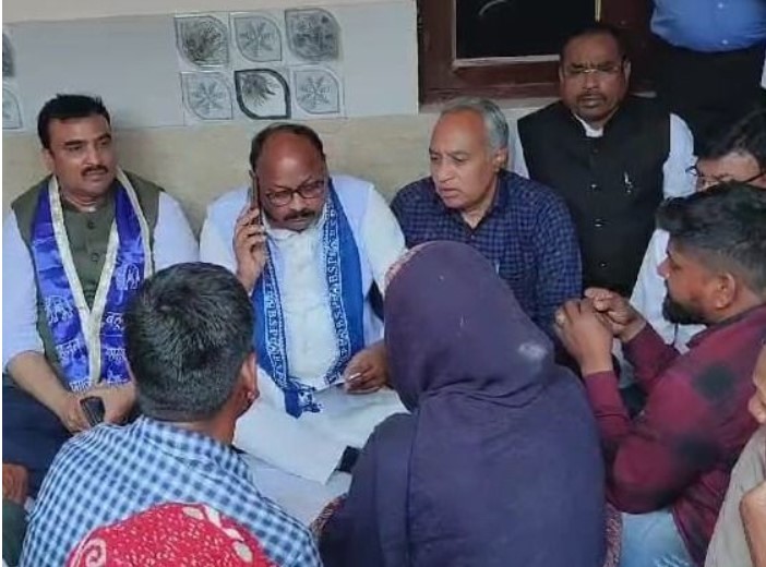 उत्तर प्रदेश: मथुरा में दलित परिवार पर हमले की घटना, बहुजन समाज पार्टी ने लठैतों पर NSA कार्रवाई की मांग की