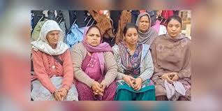 कभी नहीं सोचा था कि उसे एक महीने में वापस भेज दिया जाएगा: अमेरिका से निर्वासित व्यक्ति के परिजन
