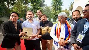 बहुजन समाज के बुद्धिजीवियों के बीच गहरी पैठ बनाते जा रहे हैं राहुल गांधी