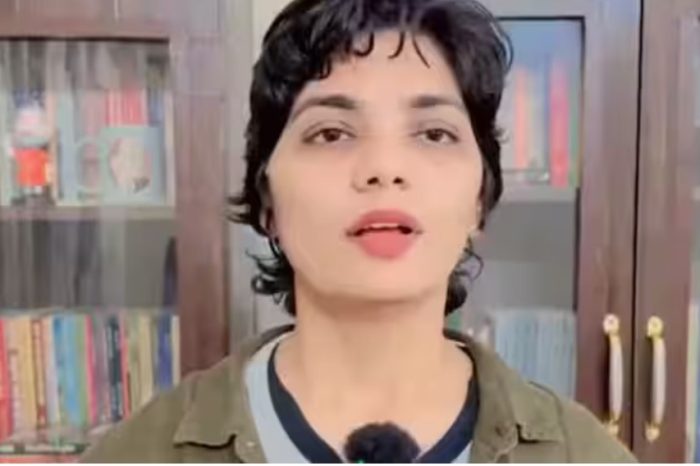 Neha Singh Rathore के खिलाफ देशद्रोह का मुकदमा दर्ज, इस टिप्पणी को लेकर हुआ विवाद
