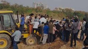 तेलंगाना के कांचा गचीबावली जंगल पर खतराः विरोध में उतरे छात्र और विपक्षी दल