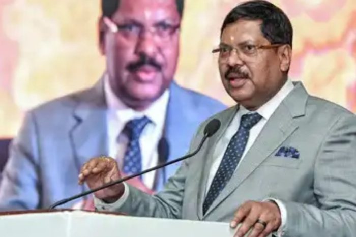 सीजेआई के दौरे पर अफसरों का प्रोटोकाल तोड़ना किसका अनादर है?