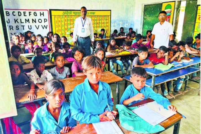 Gopalganj News : दलित बस्ती में जली शिक्षा की लौ, मुसहर समाज के सौ बच्चों का हुआ नामांकन