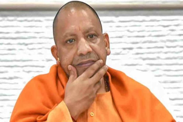 योगी जी आपको पता है कि नहीं..! आपके ही विभाग में चल रहा बड़ा खेला, दलित-पिछड़े अधिकारियों का मारा जा रहा हक, ऐसे ही होगा सबका साथ, सबका विकास?