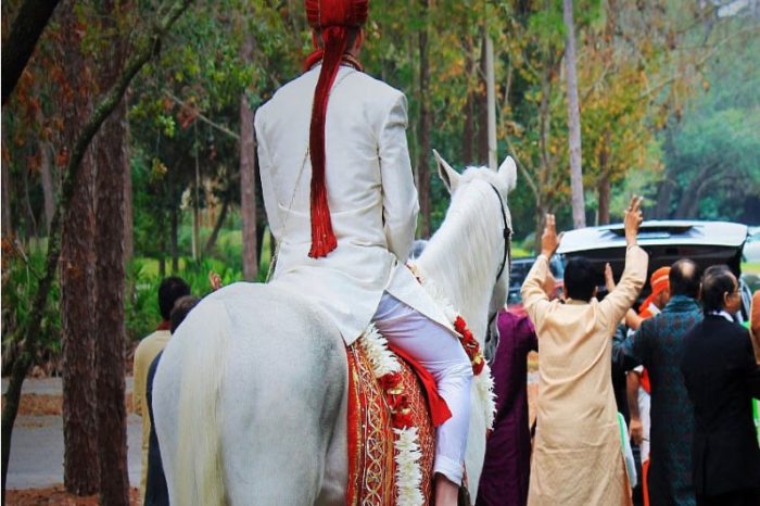 यूपी : दलित के बारात में अंबेडकर के गीत बजाने पर पथराव और मारपीट में दो घायल!