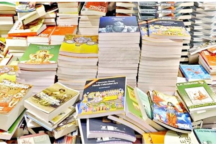 राष्ट्रीय पुस्तक मेला: दलित व बौद्ध साहित्य की धूम...5वें दिन स्टालों पर भीड़ उमड़ी, इन किताबों को खूब पसंद कर रहे लोग
