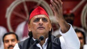 अनुसूचित जाति के एक बुजुर्ग को ज़मीन चाटने पर विपक्ष ने लगाया जातिवाद का आरोप, हंगामा