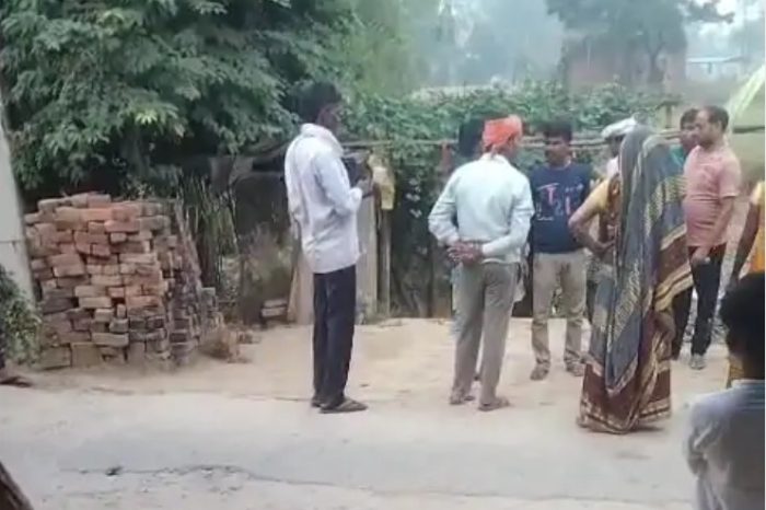 उन्नाव में दलित परिवार पर हमला, वीडियो:मामूली कहासुनी के बाद लाठी-डंडों से पीटा, SP ने दिए जांच के आदेश