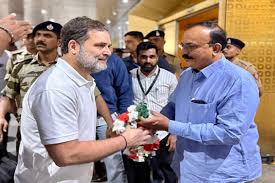 मानहानि केस में राहुल गांधी भिवंडी कोर्ट में पेश हुए