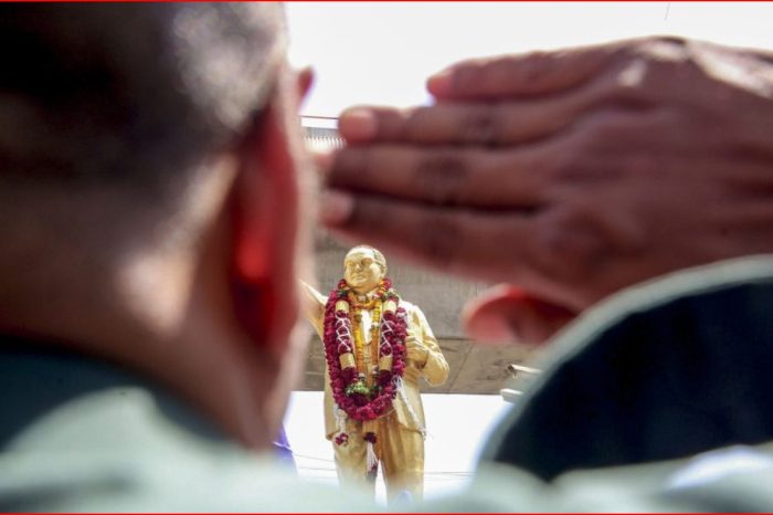 यूपी: सरकारी ज़मीन पर लगी डॉ. आंबेडकर की प्रतिमा हटाने के दौरान पथराव, सात पर केस दर्ज