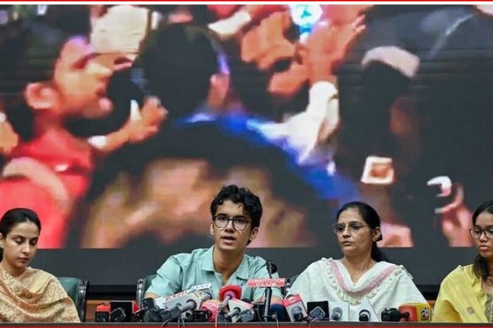 पुलिसकर्मियों के परिवार वालों की प्रेस कांफ्रेंस : एक विवेचना