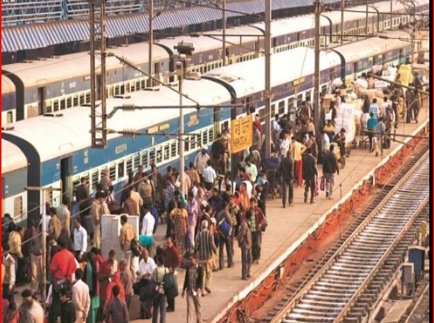 89% से ज्यादा रेलवे स्टेशनों पर बुनियादी यात्री सुविधाओं की कमी, CAG रिपोर्ट में खुलासा