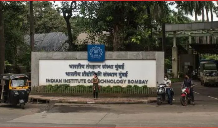 आईआईटी में जातिगत भेदभाव झेल रहे स्टूडेंट्स को कितनी मदद मिलती है?