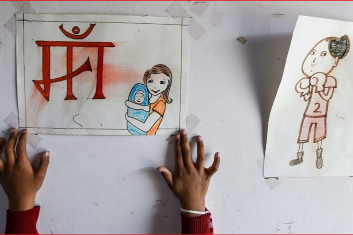 क्या रेड लाइट इलाके में रहने वाले बच्चों को आंगनवाड़ी का हक़ नहीं है?