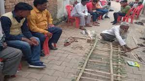 Carpenters refuse to build bier for dead Dalit woman in Uttar Pradesh