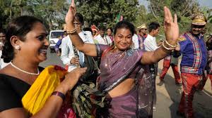 Is it legal for transgender people to demand money?Will the police help if extortion occurs? Find out.